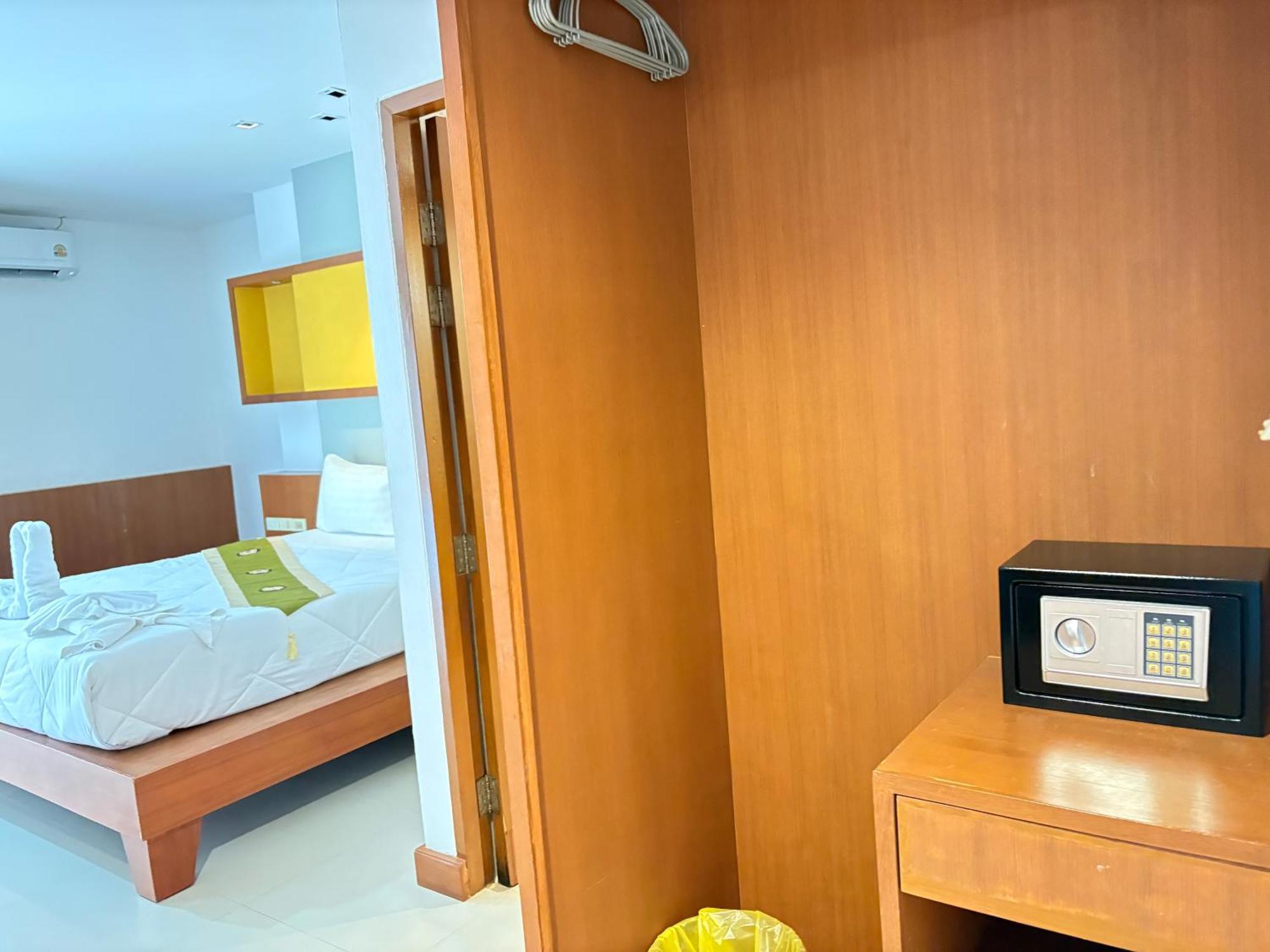 Arisa Hotel Patong